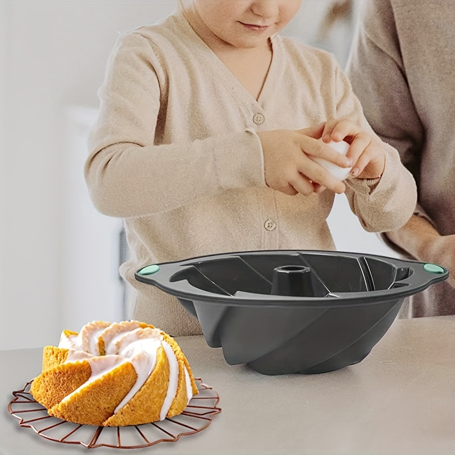 高品質シリコーンサイクロンケーキ型高温耐性家庭用オーブンベー - Kitchen Baking Utensils のレビューと価格