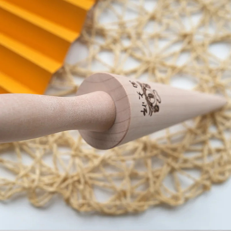 木製エッグロールアイスクリームコーン型スパイラルクロワッサン - Kitchen Roller Baking のレビューと価格