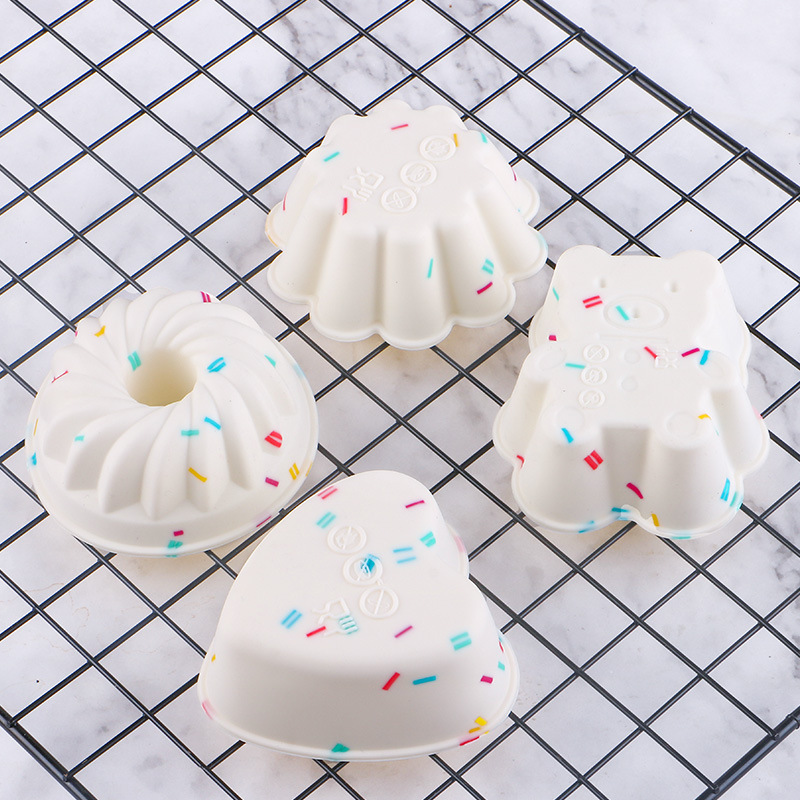 カラーシリコンマフィンケーキカップ、高温カップケーキ型、DI - Kitchen Baking Utensils のレビューと価格