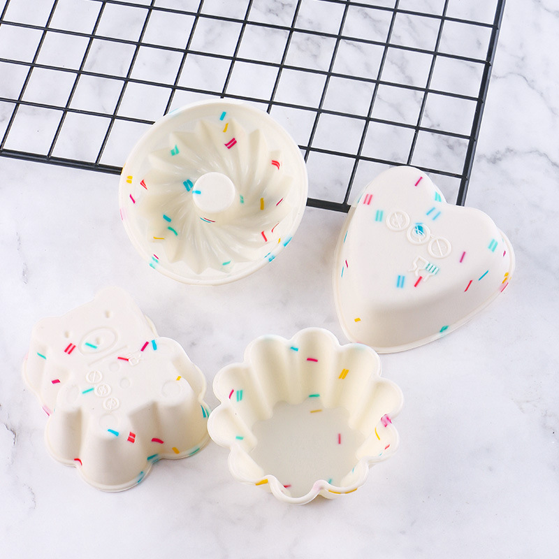 カラーシリコンマフィンケーキカップ、高温カップケーキ型、DI - Kitchen Baking Utensils のレビューと価格